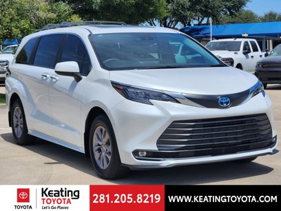 Used 2025 Toyota Sienna XLE