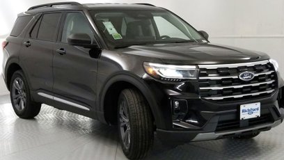 New 2025 Ford Explorer Active w/ Active Comfort Package