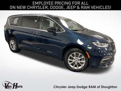 New 2025 Chrysler Pacifica Select