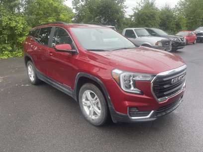 Used 2024 GMC Terrain SLE w/ Driver Convenience Package