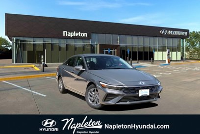 New 2025 Hyundai Elantra Blue