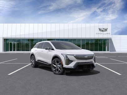 New 2025 Cadillac Optiq Luxury 2