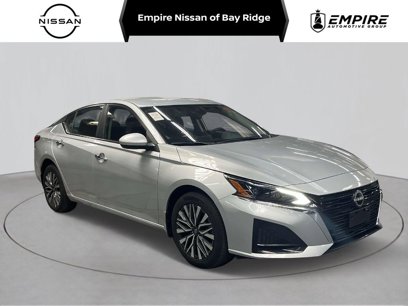 Used 2023 Nissan Altima 2.5 SV