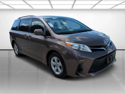 Used 2020 Toyota Sienna LE