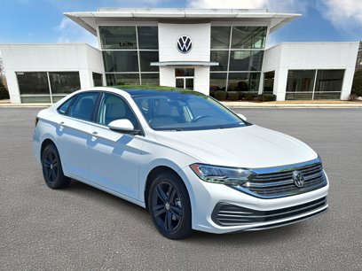 Certified 2024 Volkswagen Jetta SE w/ Panoramic Sunroof Package