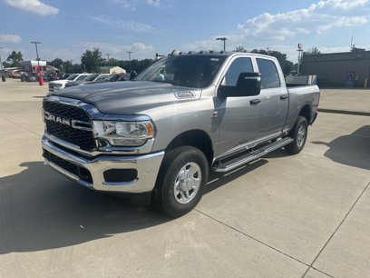 New 2024 RAM 2500 Tradesman w/ Chrome Appearance Group