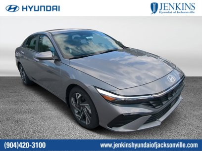 New 2025 Hyundai Elantra SEL