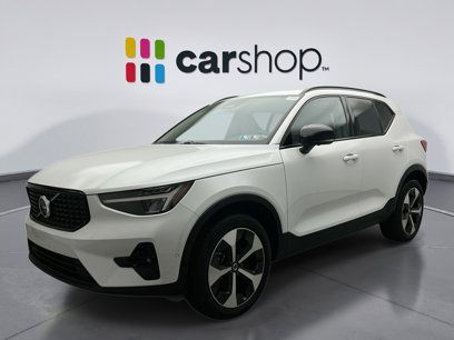 Used 2023 Volvo XC40 B5 Plus w/ Driver Assist Package