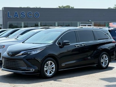 Used 2021 Toyota Sienna Limited