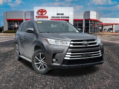 Used 2017 Toyota Highlander XLE
