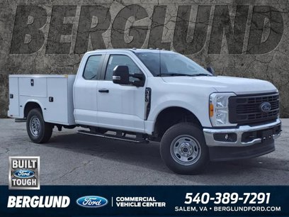 New 2023 Ford F250 XL w/ FX4 Off-Road Package