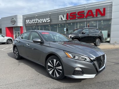 Certified 2022 Nissan Altima 2.5 SV w/ SV Premium Package