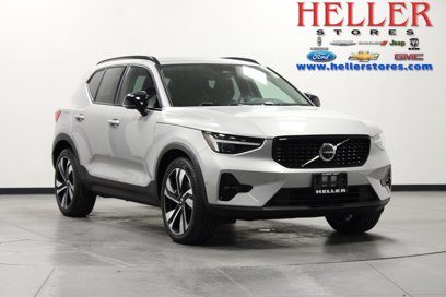 Used 2023 Volvo XC40 B5 Ultimate w/ Protection Package Premier
