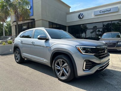 New 2024 Volkswagen Atlas Cross Sport SEL R-Line