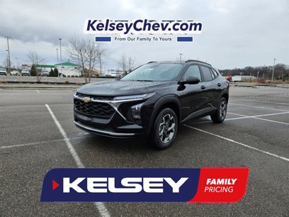 New 2025 Chevrolet Trax LT w/ Driver Confidence Package