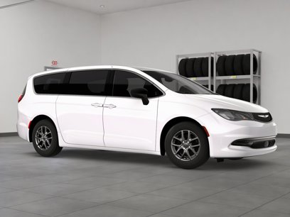 New 2026 Chrysler Voyager LX