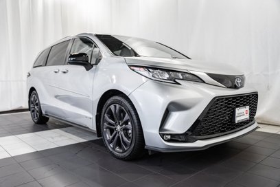 Used 2021 Toyota Sienna XSE