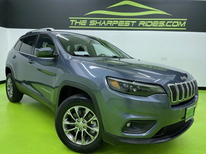 Used 2019 Jeep Cherokee Latitude Plus w/ Comfort/Convenience Group