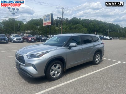 Used 2023 Toyota Highlander FWD