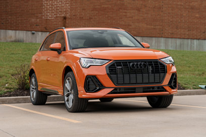 New 2025 Audi Q3 2.0T Premium