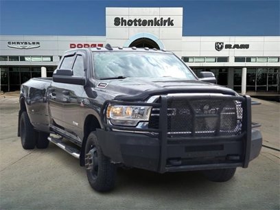Used 2022 RAM 3500 Tradesman w/ Chrome Appearance Group