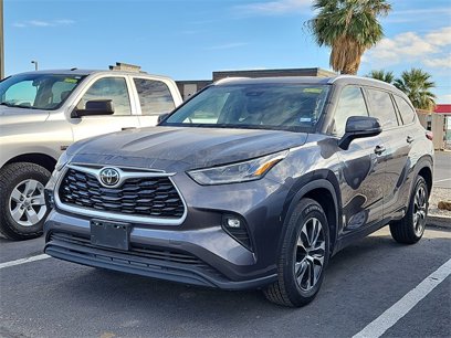 Used 2021 Toyota Highlander XLE