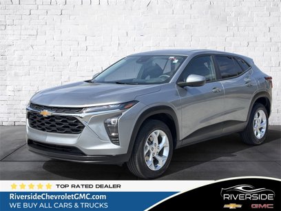Used 2024 Chevrolet Trax LS w/ LS Convenience Package