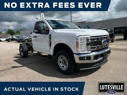 New 2025 Ford F350 XL w/ XL Chrome Package