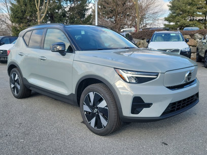 New 2024 Volvo XC40 Recharge Core w/ Protection Package Premier