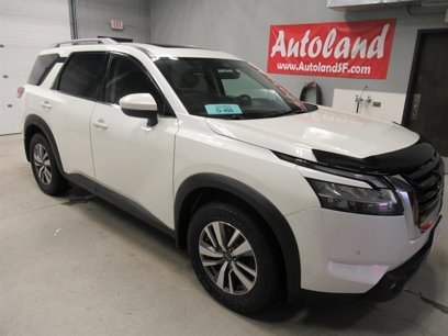 Used 2023 Nissan Pathfinder SL