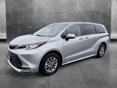 Used 2023 Toyota Sienna XLE