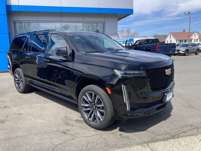 Used 2022 Cadillac Escalade ESV Sport Platinum w/ Heavy-Duty Trailer Package