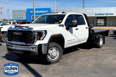 New 2025 GMC Sierra 3500 Pro w/ Convenience Package