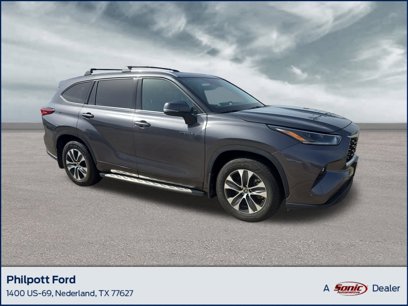 Used 2021 Toyota Highlander XLE