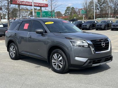 Used 2024 Nissan Pathfinder SL