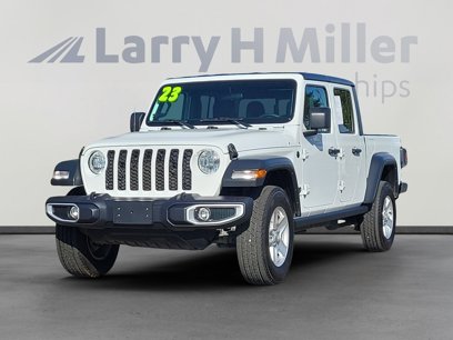 Used 2023 Jeep Gladiator Sport