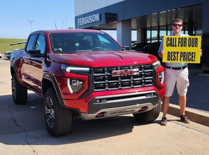 New 2025 GMC Canyon AT4