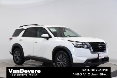 Used 2022 Nissan Pathfinder SV