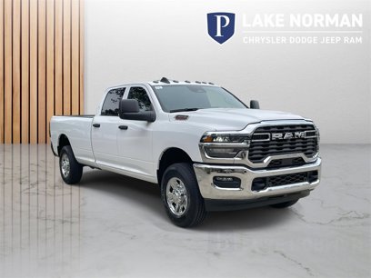 New 2025 RAM 3500 Tradesman w/ Chrome Appearance Group