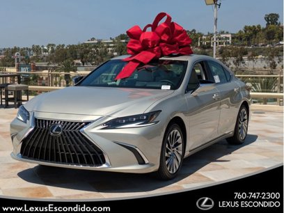 New 2025 Lexus ES 300h w/ Luxury Package