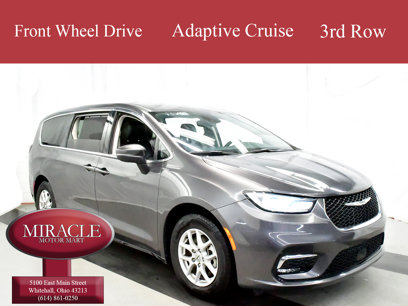 Used 2023 Chrysler Pacifica Touring-L