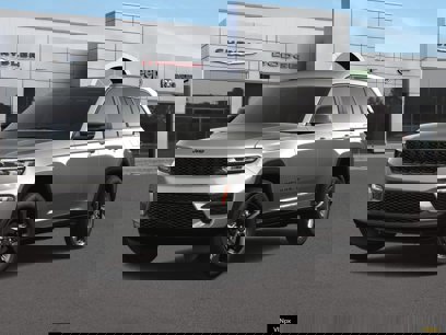 New 2025 Jeep Grand Cherokee Limited w/ Black Appearance Package