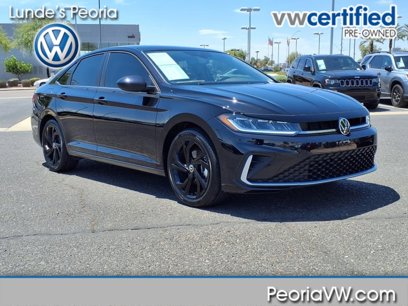 Certified 2025 Volkswagen Jetta SE w/ Sunroof Package