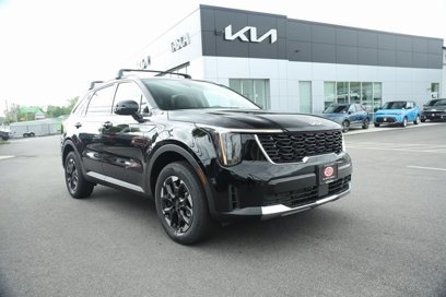 New 2025 Kia Sorento S