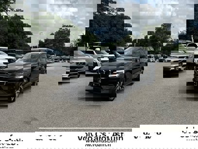 New 2025 Volvo V60 B5 Cross Country Plus w/ Protection Package Premier