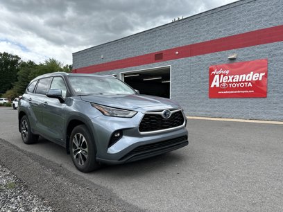 Used 2022 Toyota Highlander XLE