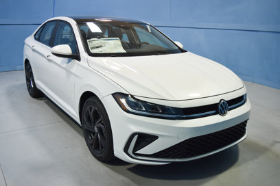 New 2025 Volkswagen Jetta SE