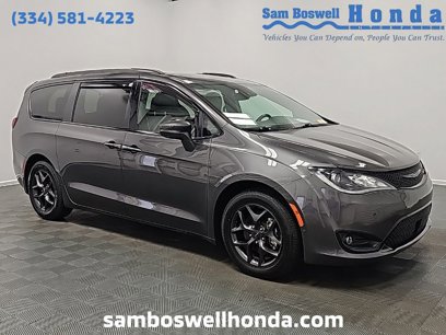 Used 2018 Chrysler Pacifica Limited w/ Advanced Safetytec Group