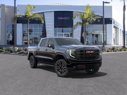 New 2025 GMC Sierra 1500 AT4 w/ AT4 Premium Package