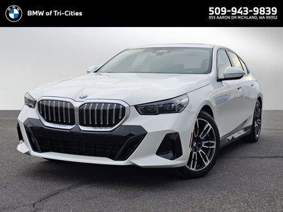 New 2025 BMW 530i xDrive w/ M Sport Package